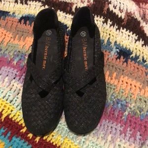 Like new Bernie Mevs